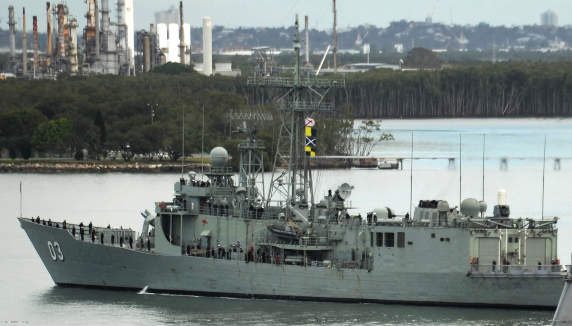 ffg-03 hmas sydney adelaide class frigate royal australian navy 2013 02