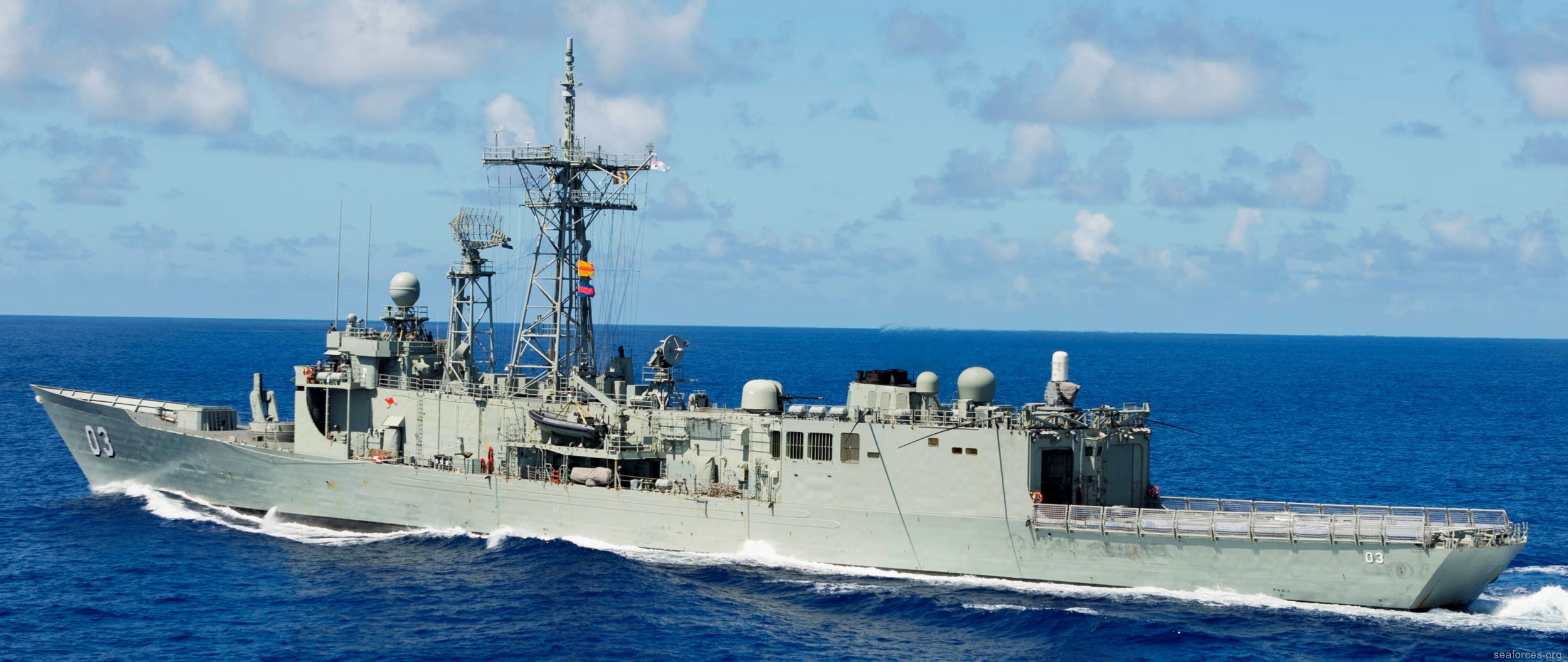 hmas sydney ffg-03 adelaide class guided missile frigate royal australian navy todd shipyards