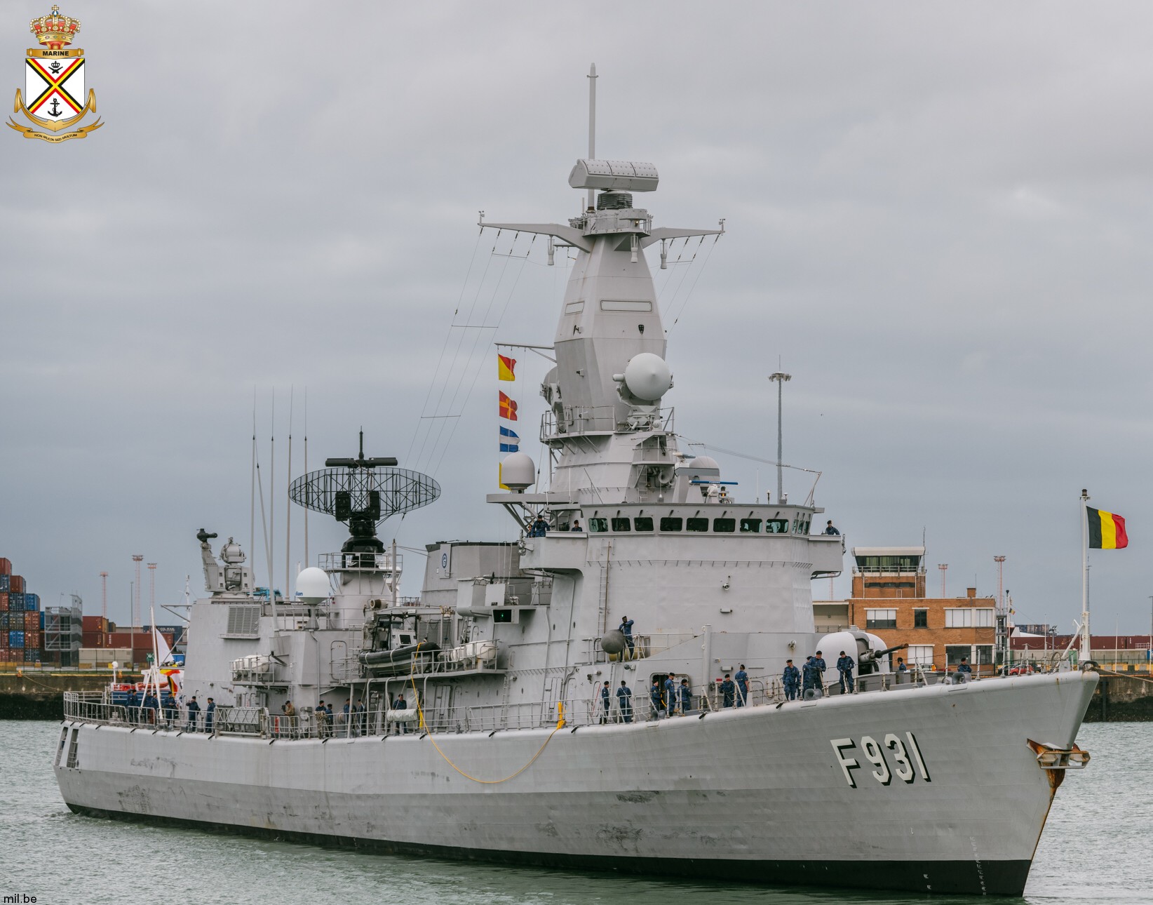 f-931 bns louise marie frigate belgian navy karel doorman class 38