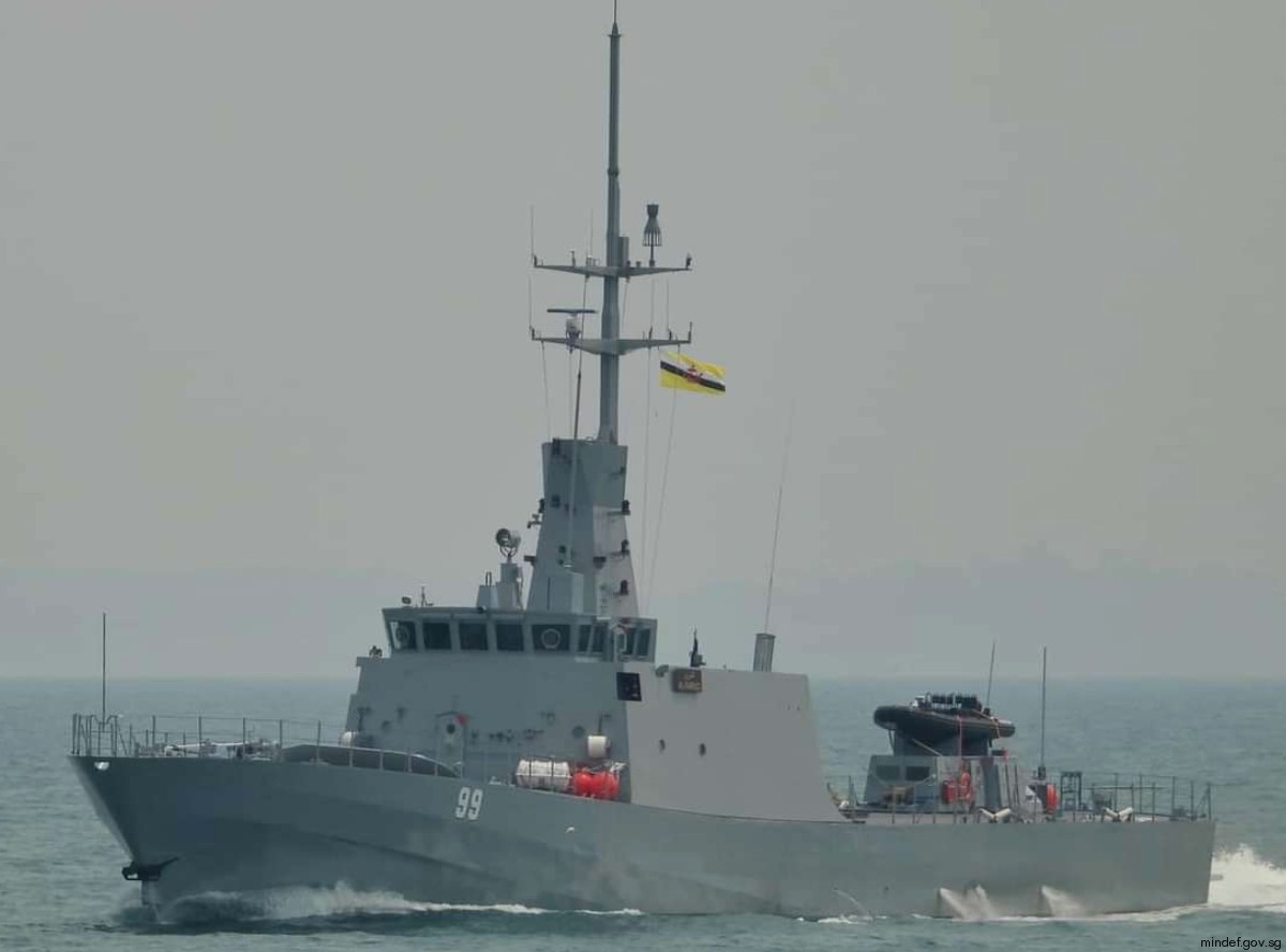 as-siddiq al-faruq fearless class patrol vessel royal brunei navy singapore 02x