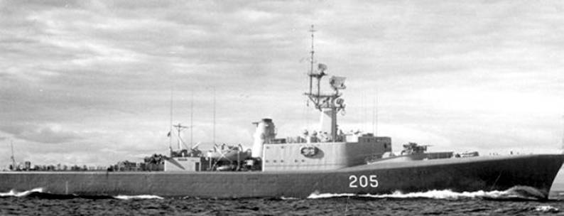 hmcs st. laurent dde ddh 205 destroyer royal canadian navy