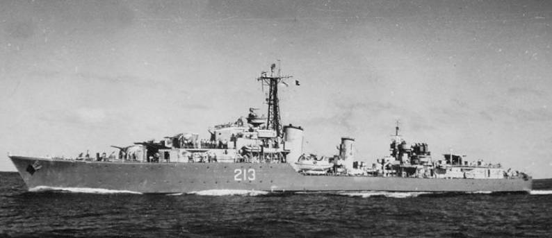 DDE-213 HMCS Nootka R-96 Tribal class destroyer RCN