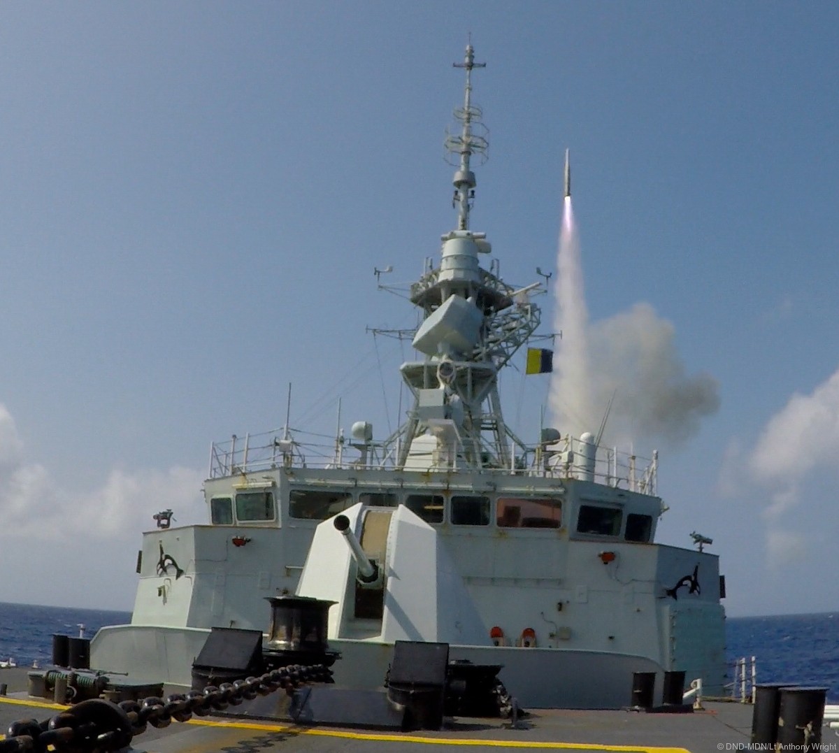 ffh-331 hmcs vancouver halifax class helicopter patrol frigate ncsm royal canadian navy 24 rim-162 essm missile