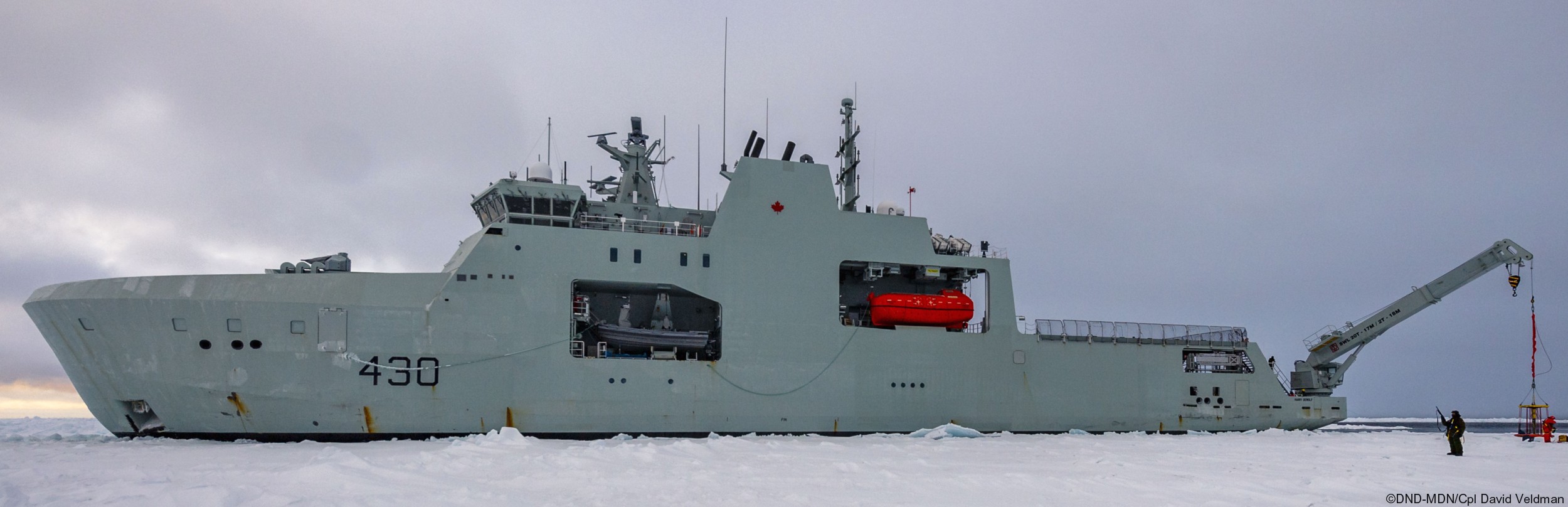 aopv-430 hmcs harry dewolf arctic offshore patrol vessel ncsm royal canadian navy 08 icebreaking