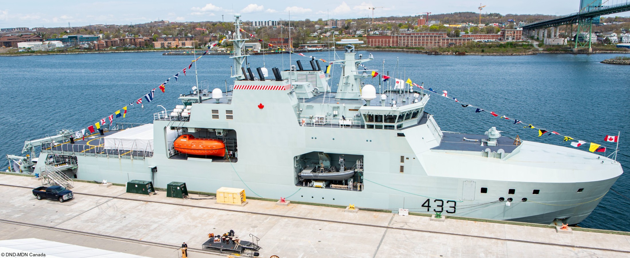 aopv-433 hmcs william hall harry dewolf class arctic offshore patrol vessel ship ncsm royal canadian navy commissioning halifax 2024 14