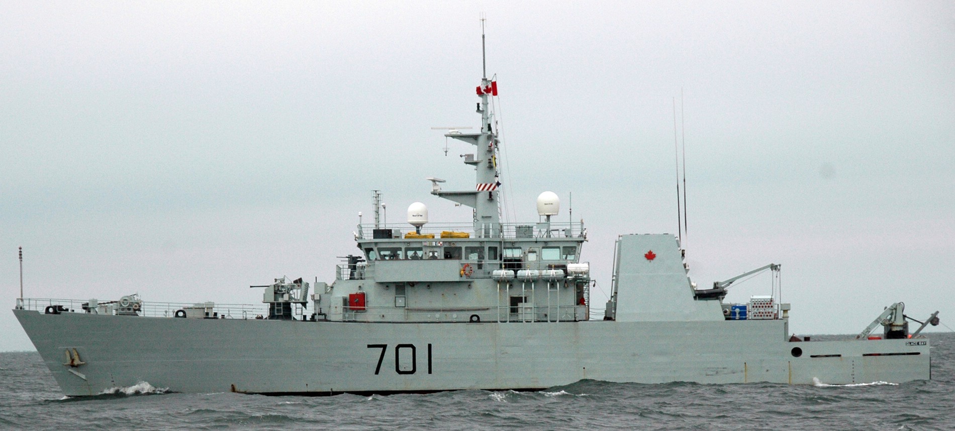 mm-701 hmcs glace bay kingston class maritime coastal defence vessel mcdv ncsm royal canadian navy 05