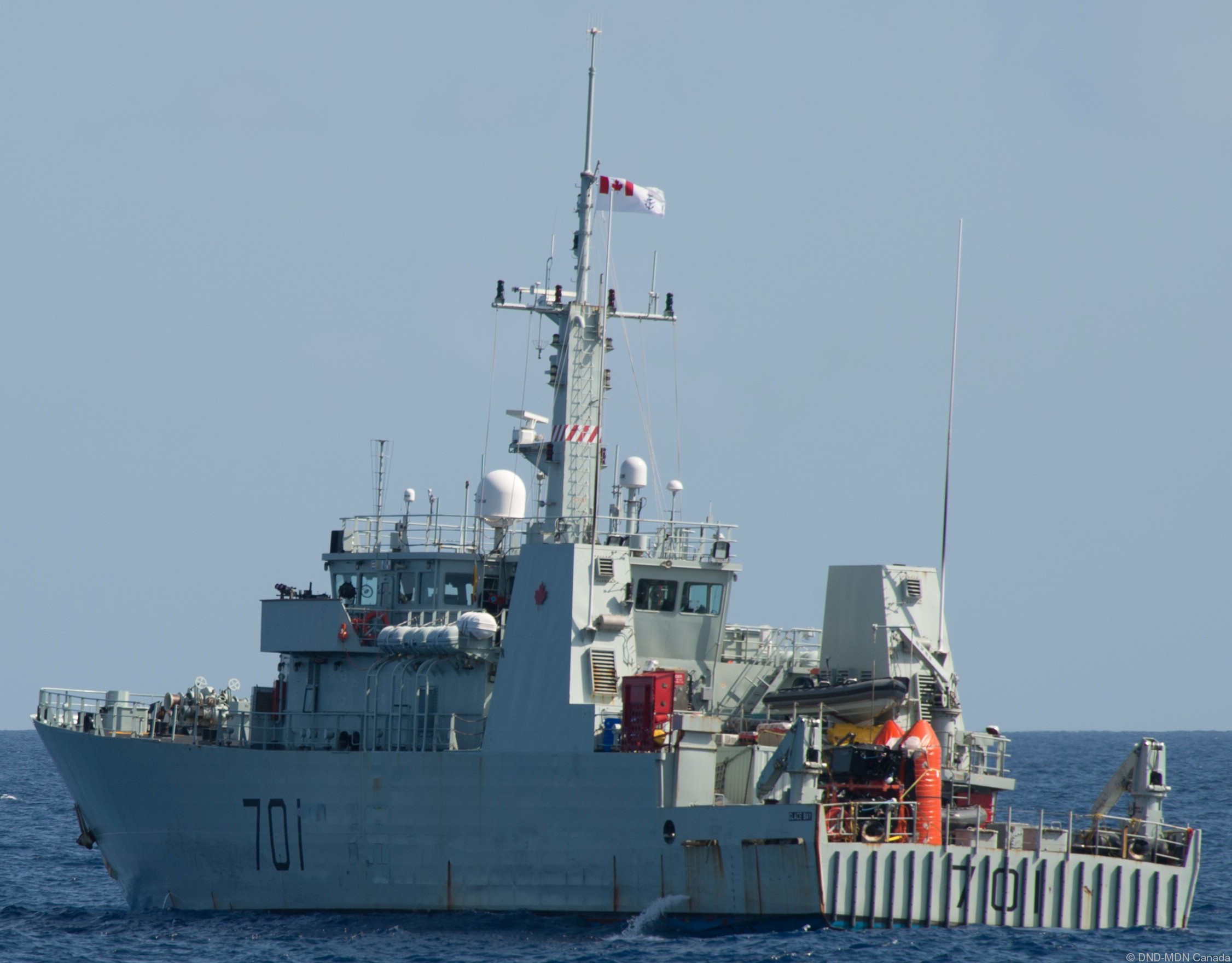 mm-701 hmcs glace bay kingston class maritime coastal defence vessel mcdv ncsm royal canadian navy 16