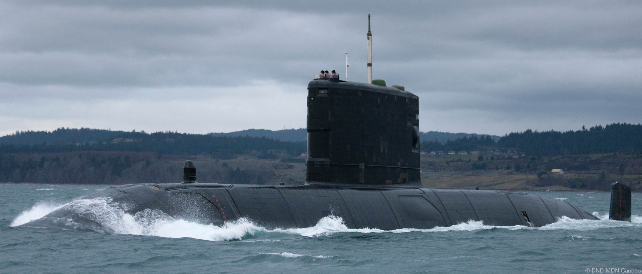 ssk-876 hmcs victoria upholder class attack submarine hunter killer ncsm royal canadian navy 23