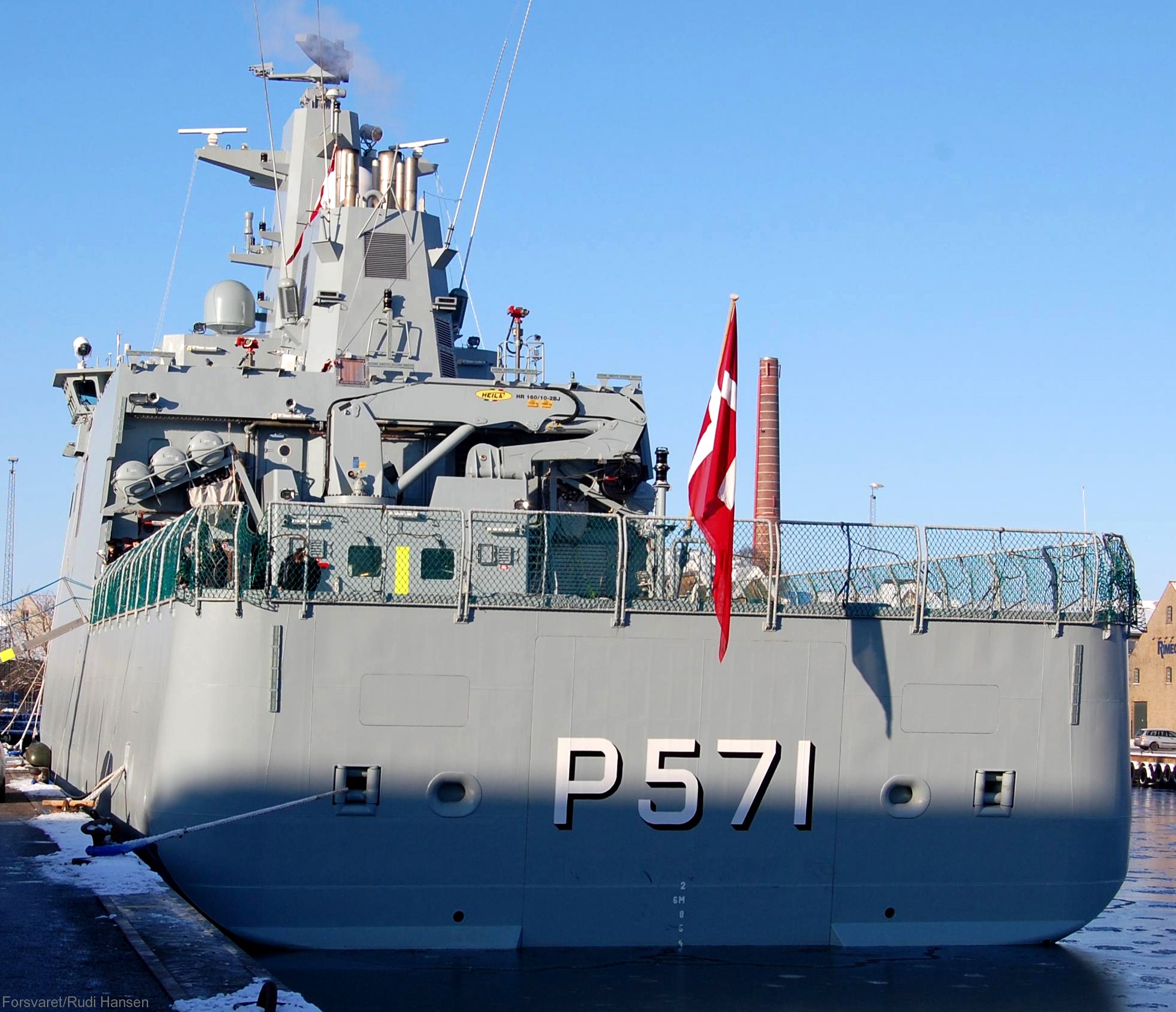 p-571 hdms ejnar mikkelsen knud rasmussen class offshore patrol vessel opv royal danish navy inspektionsfartøj 20