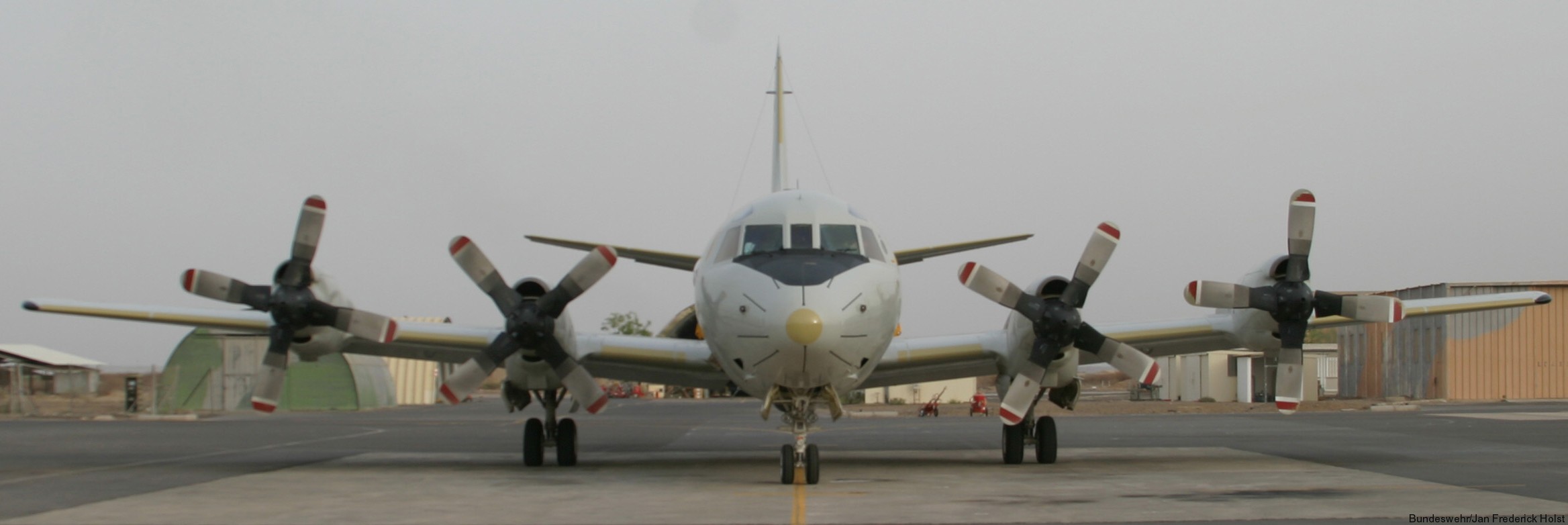 p-3c orion maritime patrol aircraft german navy lockheed deutsche marine seefernaufklärer mfg-3 nordholz 39