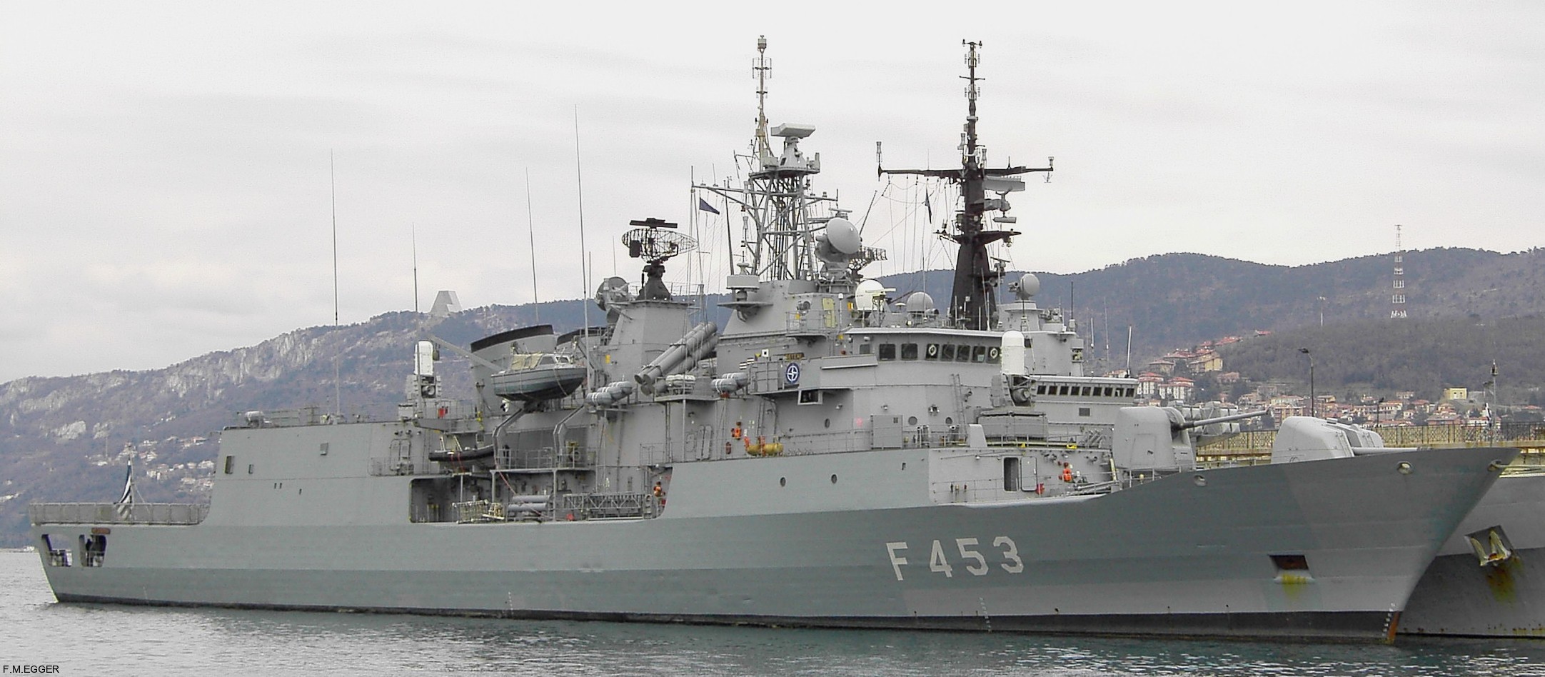 f-453 hs spetsai hydra meko 200hn class missile frigate hellenic navy greece 04