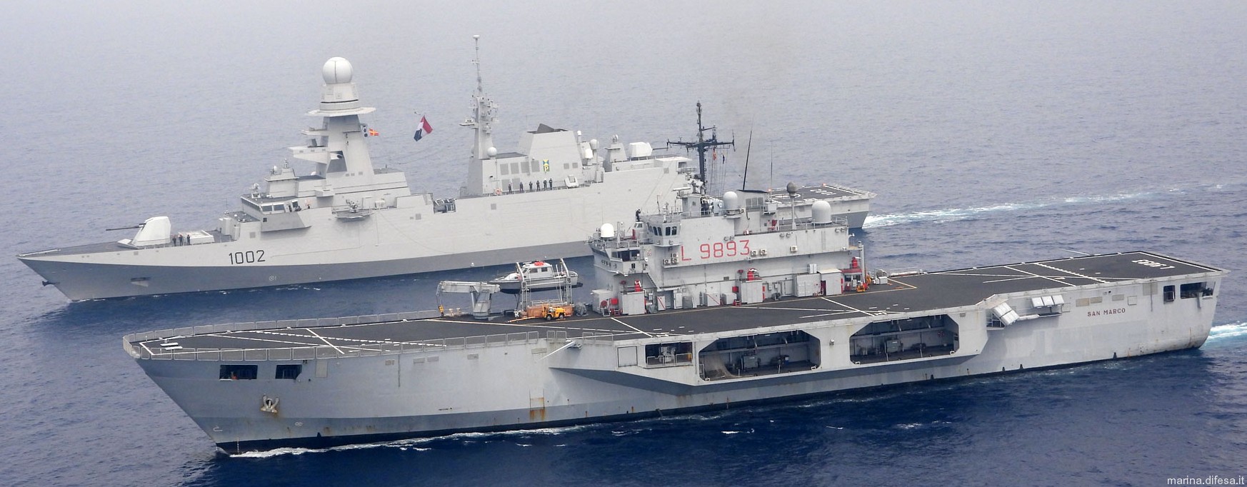 l-9893 its san marco nave lpd amphibious assault landing ship transport dock italian navy marina militare 20