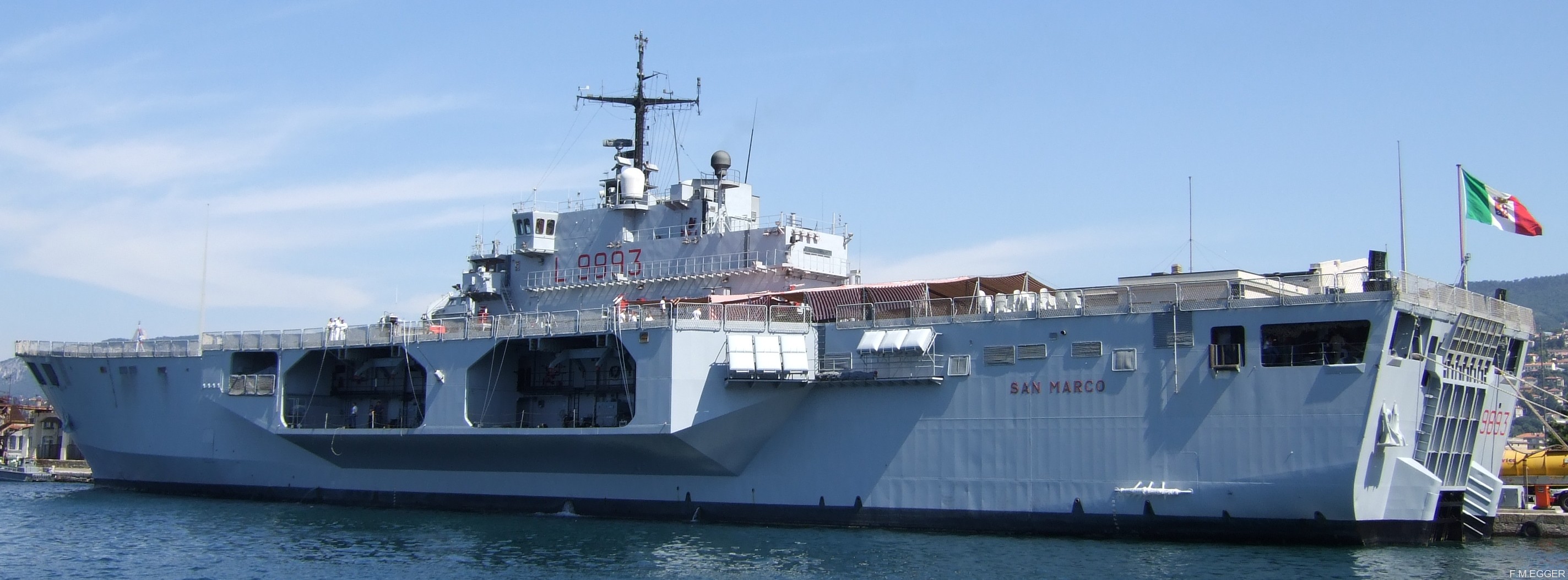 l-9893 its san marco nave lpd amphibious assault landing ship transport dock italian navy marina militare trieste 37