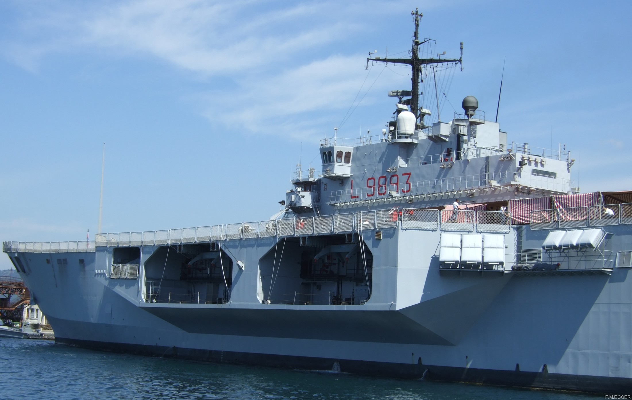 l-9893 its san marco nave lpd amphibious assault landing ship transport dock italian navy marina militare 43