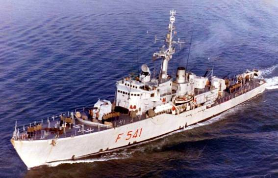 f 541 umberto grosso its nave pietro de cristofaro class corvette italian navy marina militare italiana cantieri navali riuniti del tirreno riva trigoso