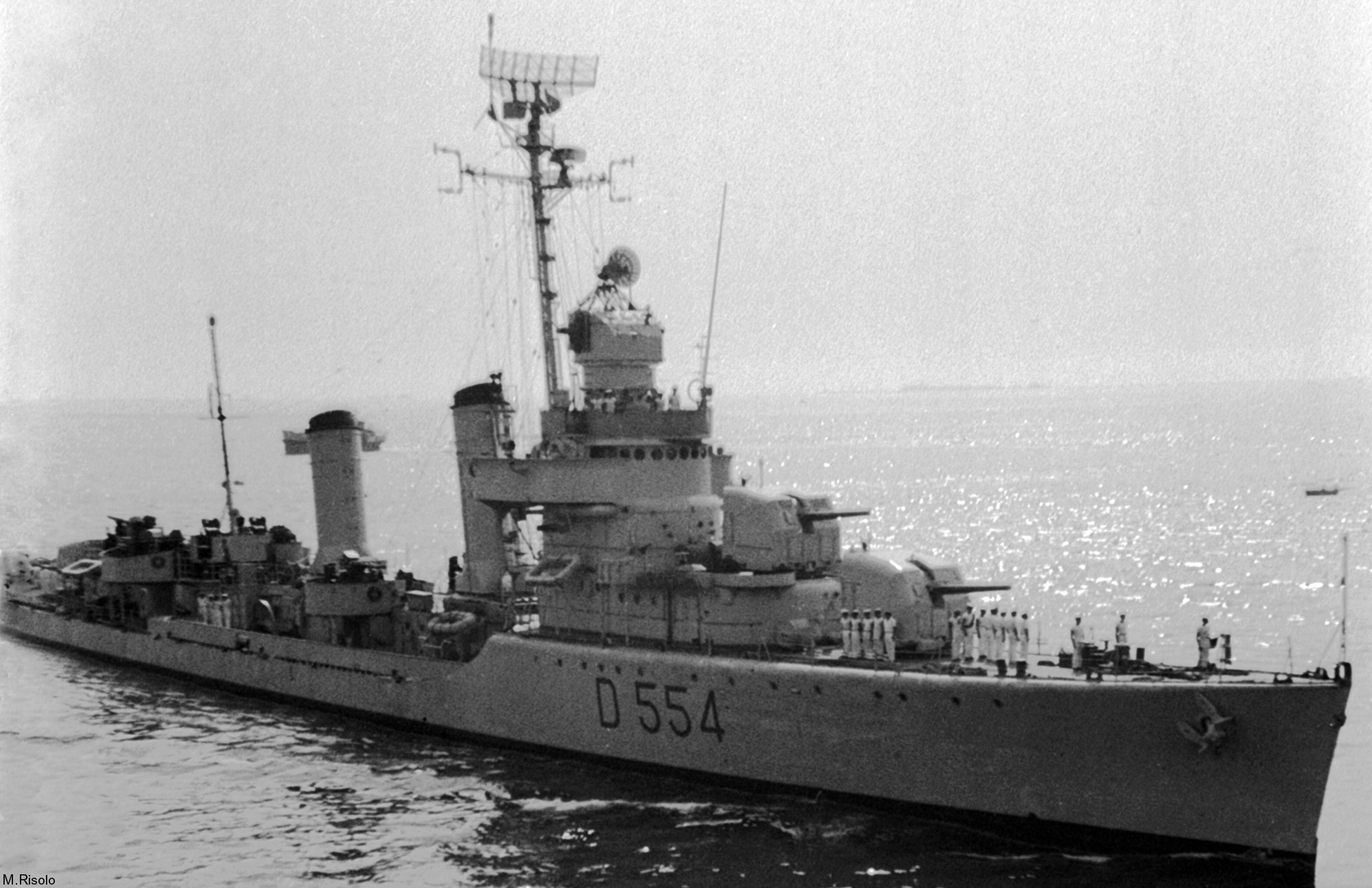 d-554 aviere nave its destroyer italian navy marina militare 03