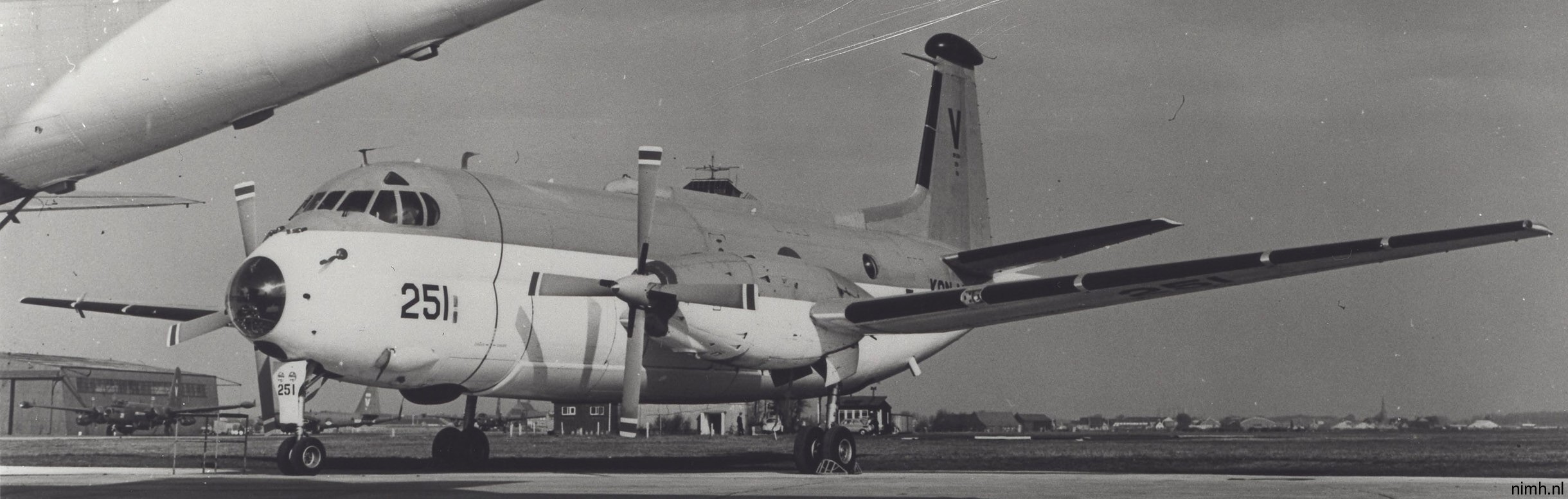 sp-13a atlantic breguet br-1150 patrol aircraft royal netherlands navy koninklijke marine 251 04