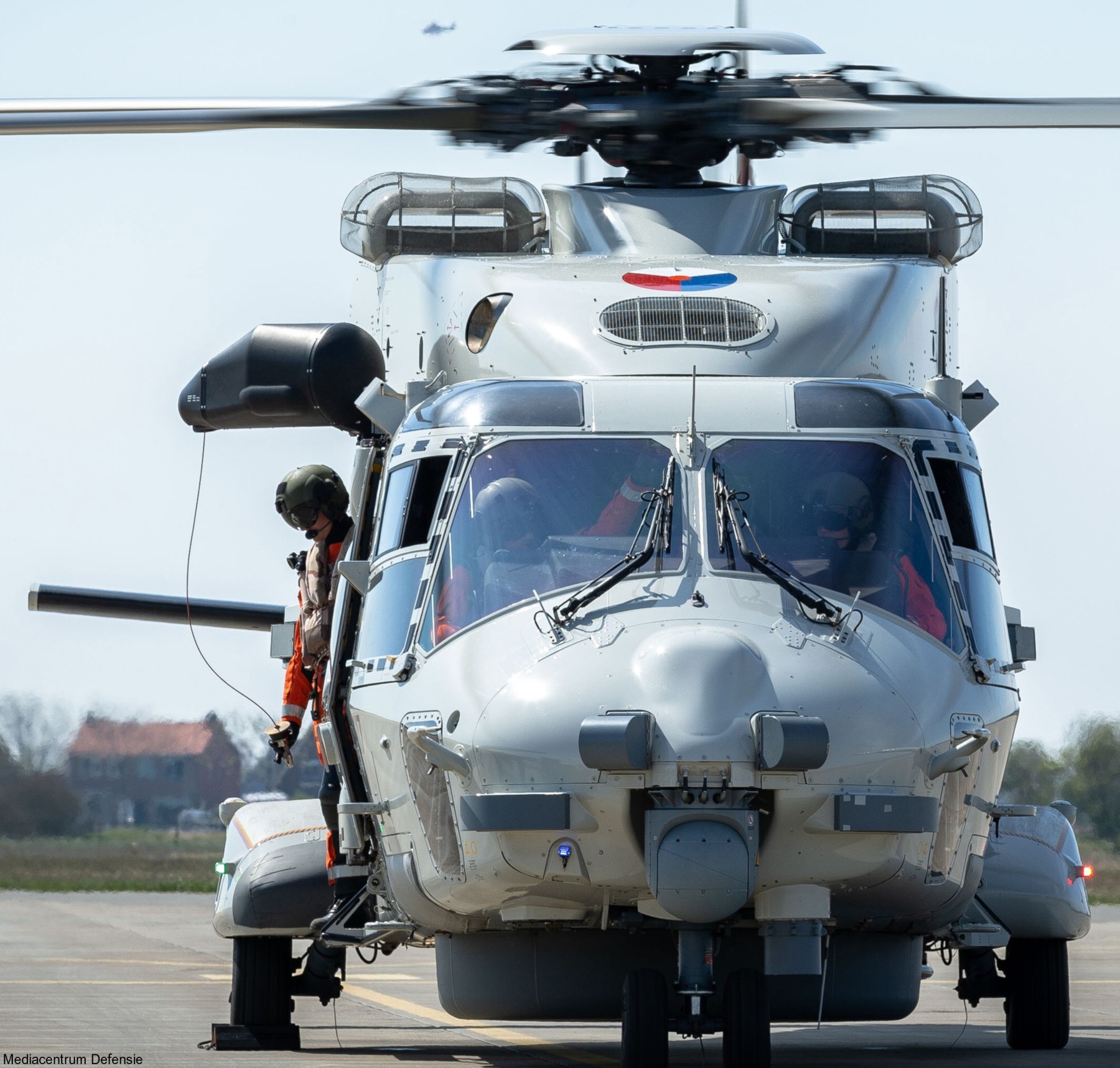 nh90 nfh helicopter royal netherlands navy koninklijke marine 7 860 squadron x07