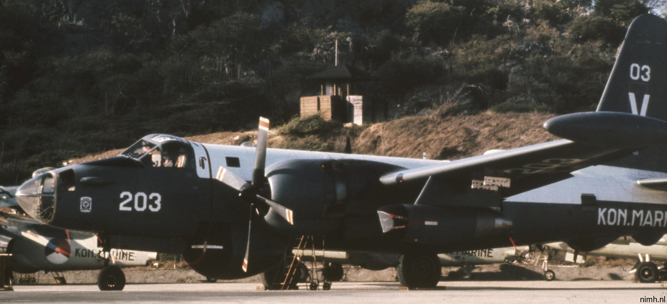 sp-2h neptune lockheed maritime patrol aircraft royal netherlands navy koninklijke marine 203 02