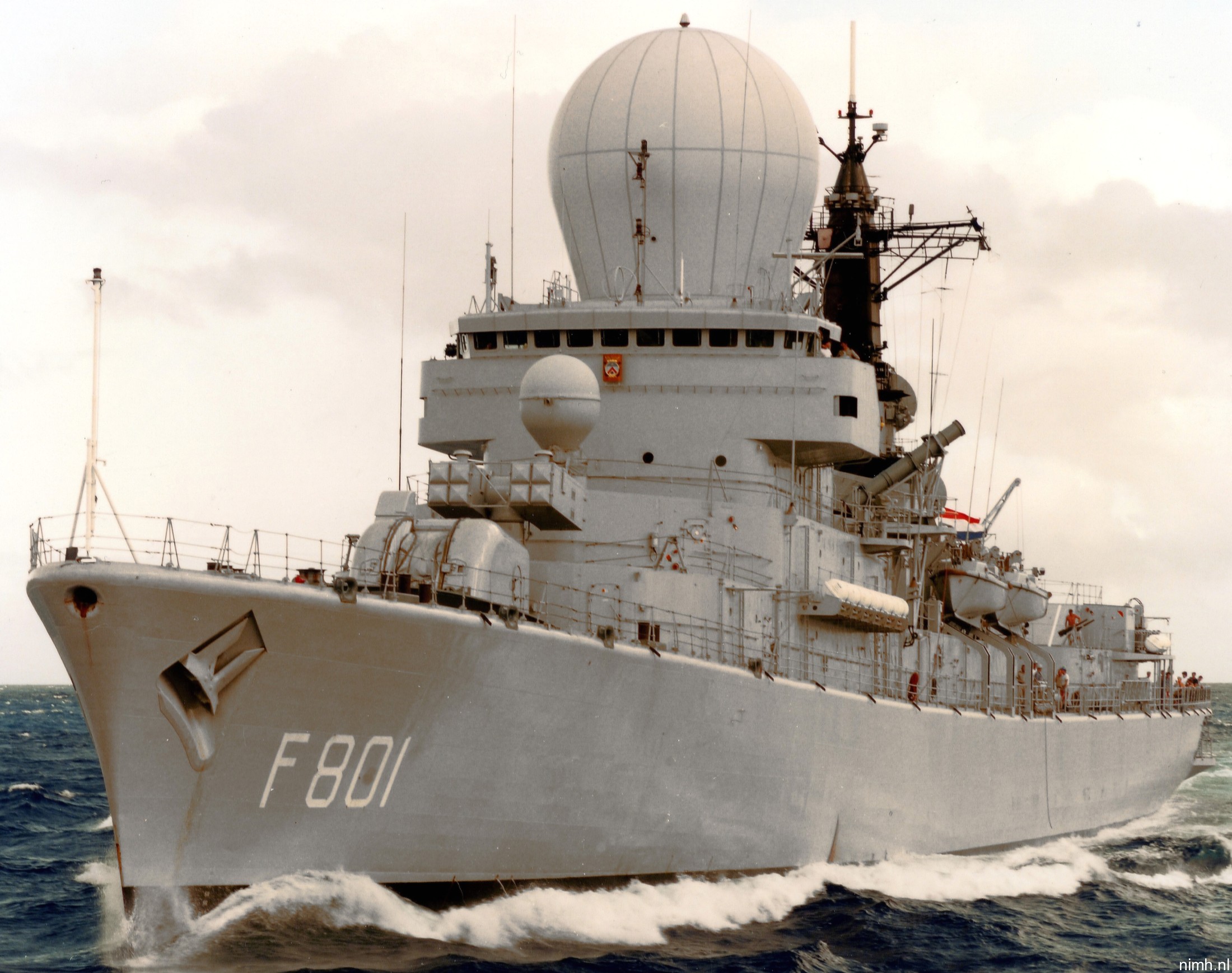 hnlms tromp f-801 class guided missile frigate royal netherlands navy koninklijke marine 03