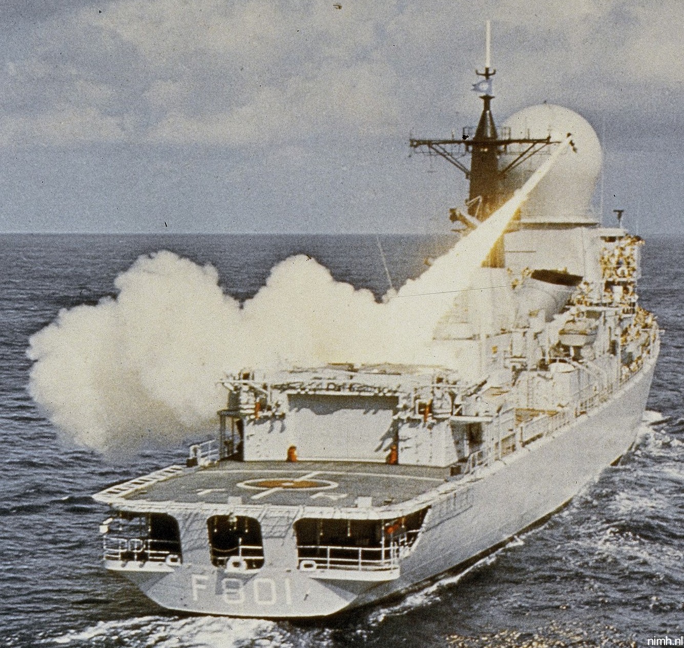 hnlms tromp f-801 class guided missile frigate royal netherlands navy koninklijke marine rim-66 standard sm-1mr 14