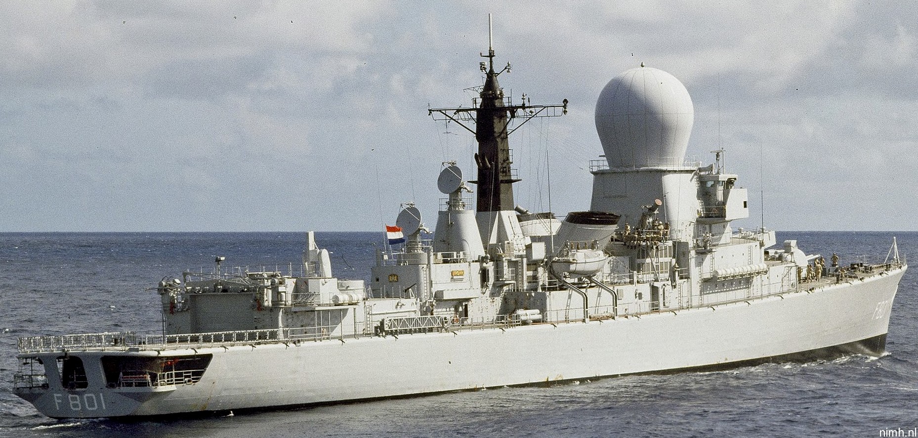 hnlms tromp f-801 class guided missile frigate royal netherlands navy koninklijke marine 26