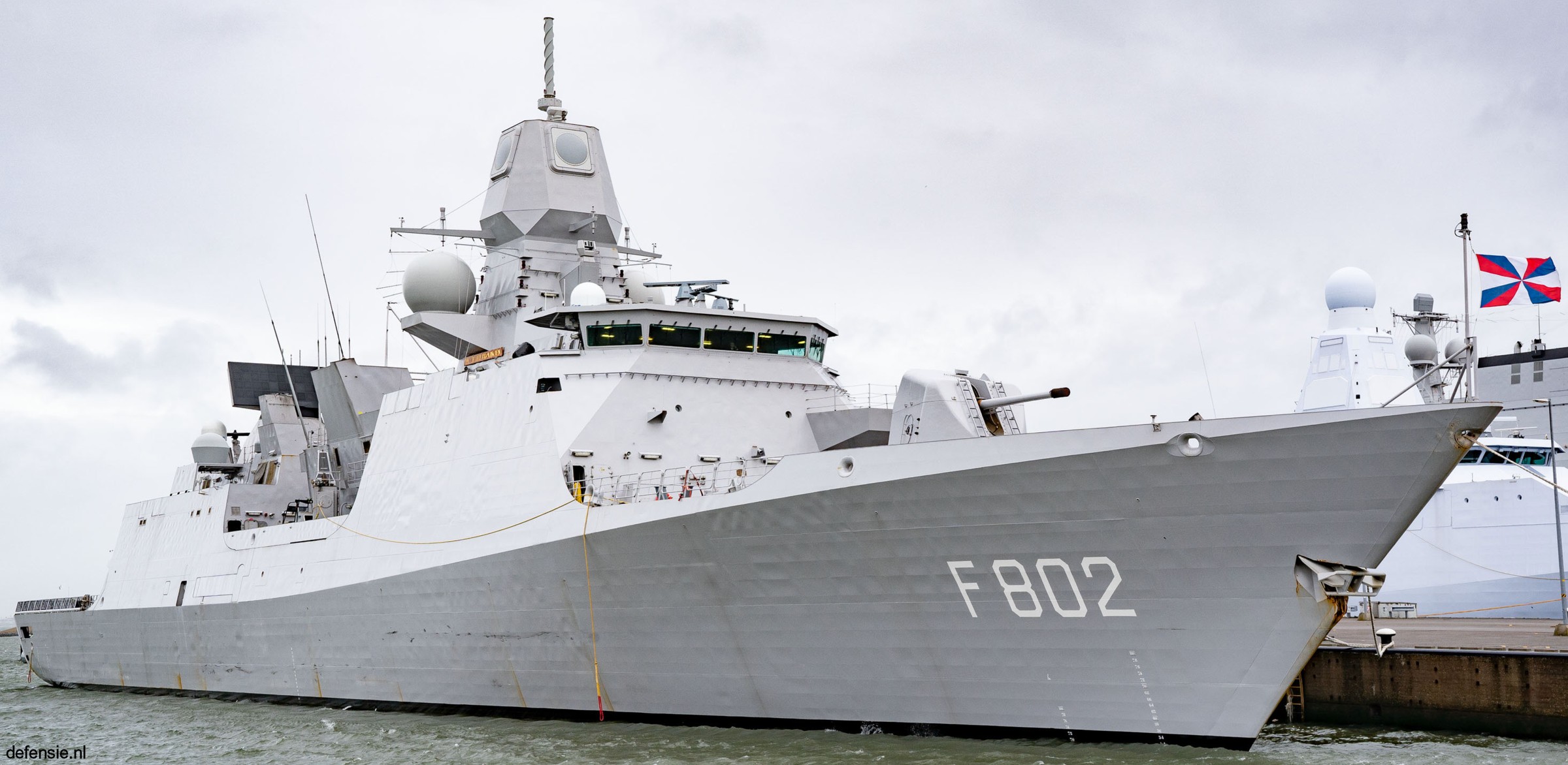 f802 hnlms de zeven provincien guided missile frigate ffg royal netherlands navy 25