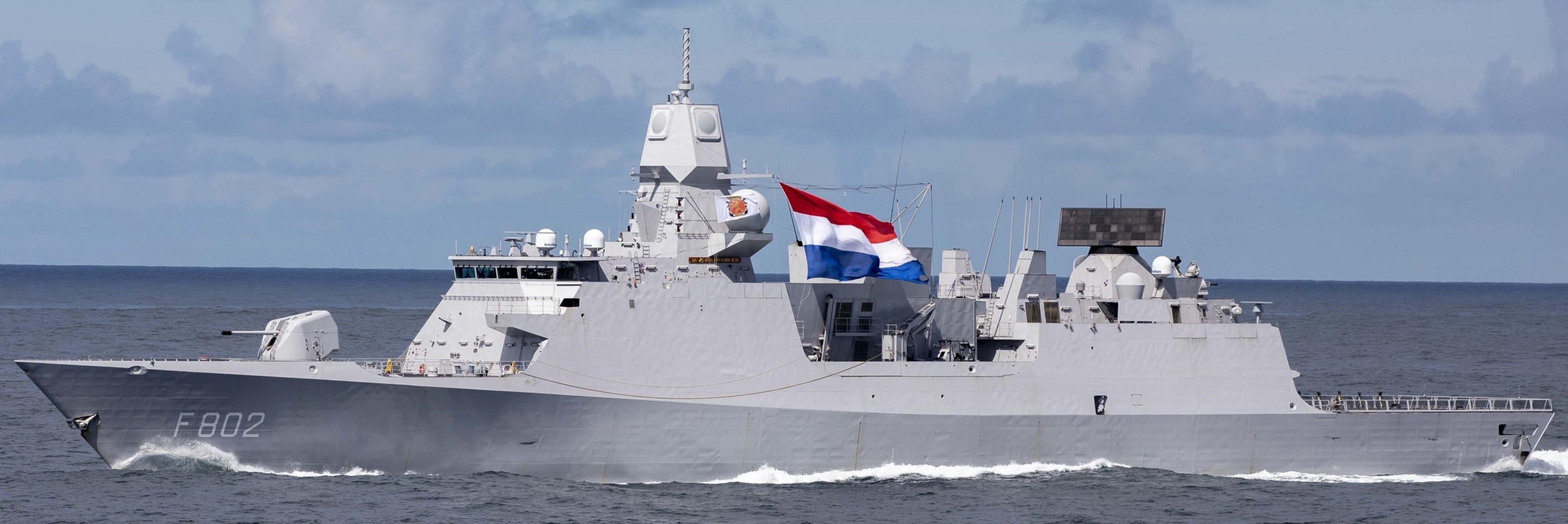 f802 hnlms de zeven provincien guided missile frigate ffg royal netherlands navy 34