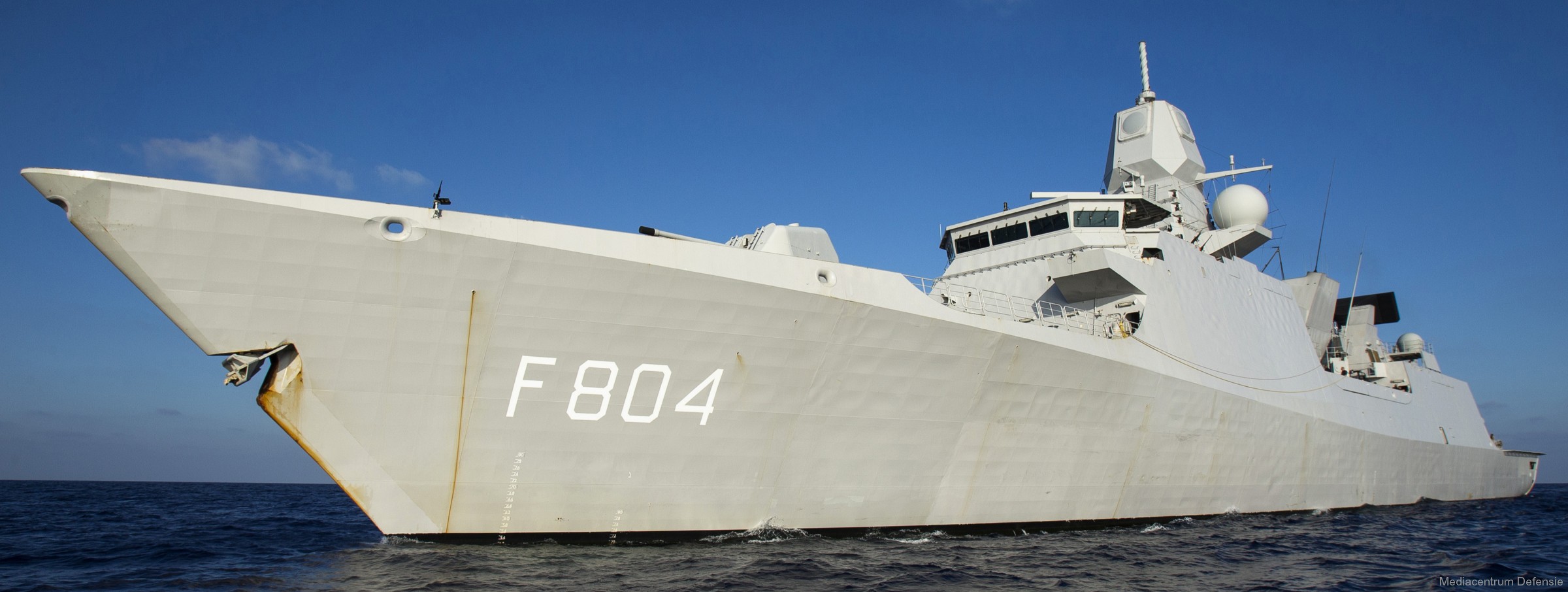 f-804 hnlms de ruyter guided missile frigate ffg lcf royal netherlands navy 03 de zeven provincien class