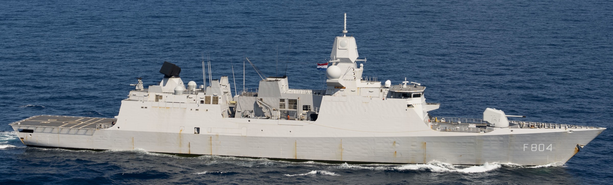 f804 hnlms de ruyter guided missile frigate ffg lcf royal netherlands navy 40