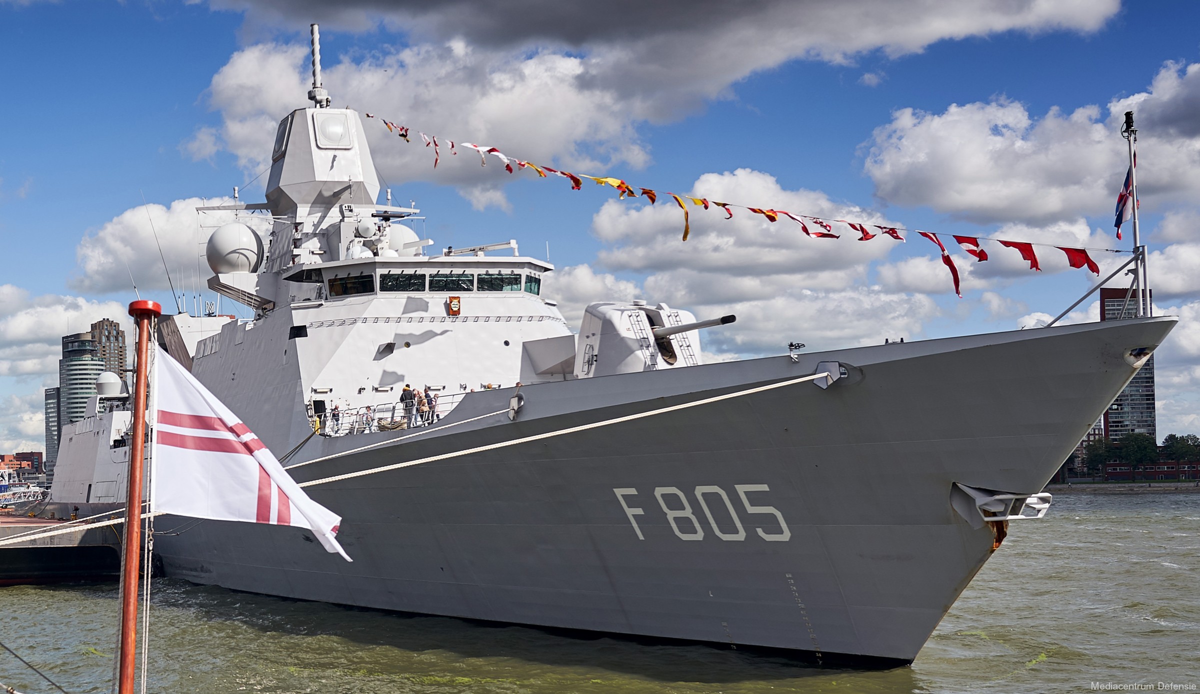 f-805 hnlms evertsen guided missile frigate ffg lcf royal netherlands navy 02
