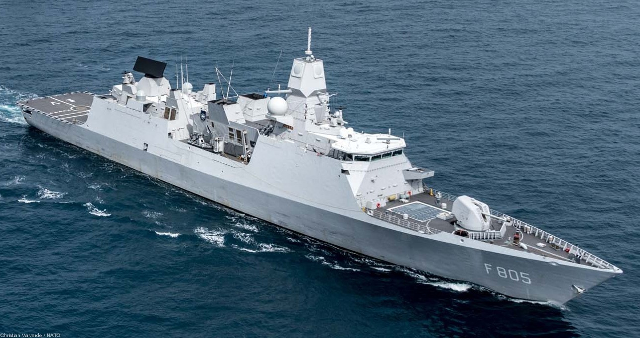 f-805 hnlms evertsen guided missile frigate ffg lcf royal netherlands navy 31