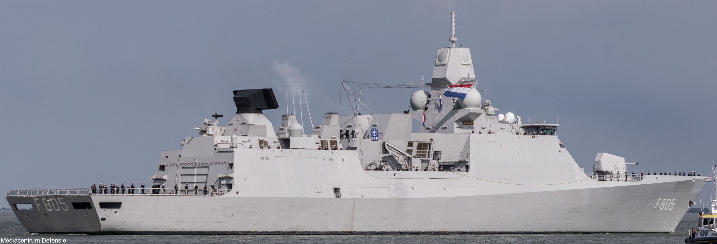 f805 hnlms evertsen guided missile frigate ffg lcf royal netherlands navy 45