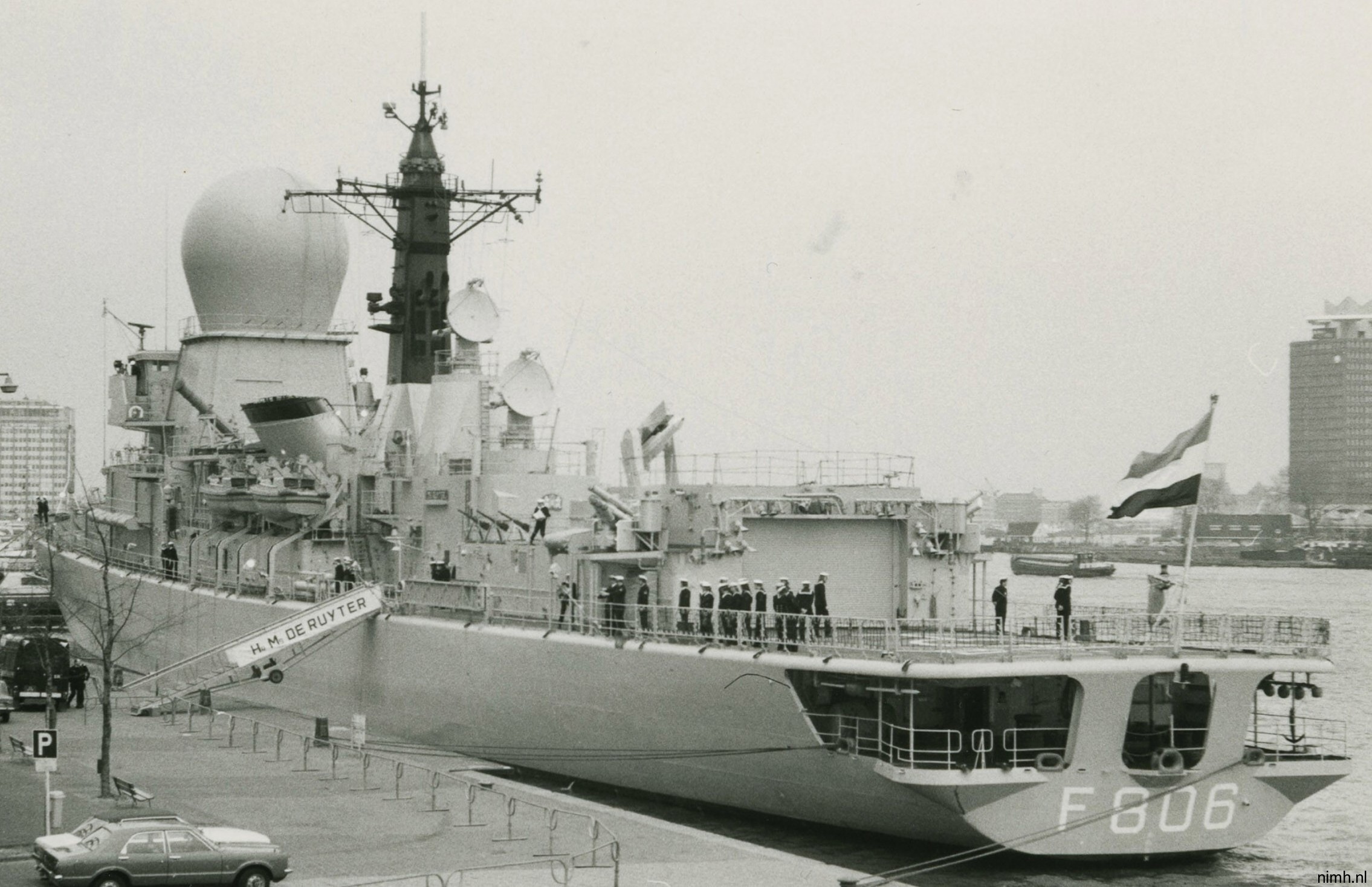 hnlms de ruyter f-806 tromp class guided missile frigate royal netherlands navy koninklijke marine 11