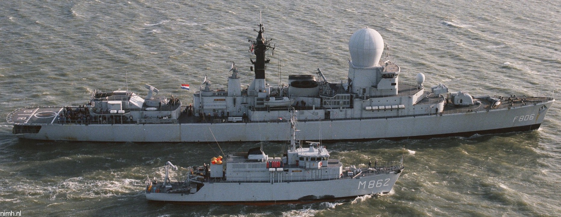 hnlms de ruyter f-806 tromp class guided missile frigate royal netherlands navy koninklijke marine 23