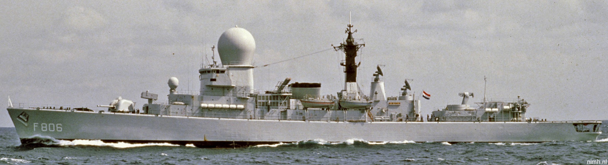 hnlms de ruyter f-806 tromp class guided missile frigate royal netherlands navy koninklijke marine 27