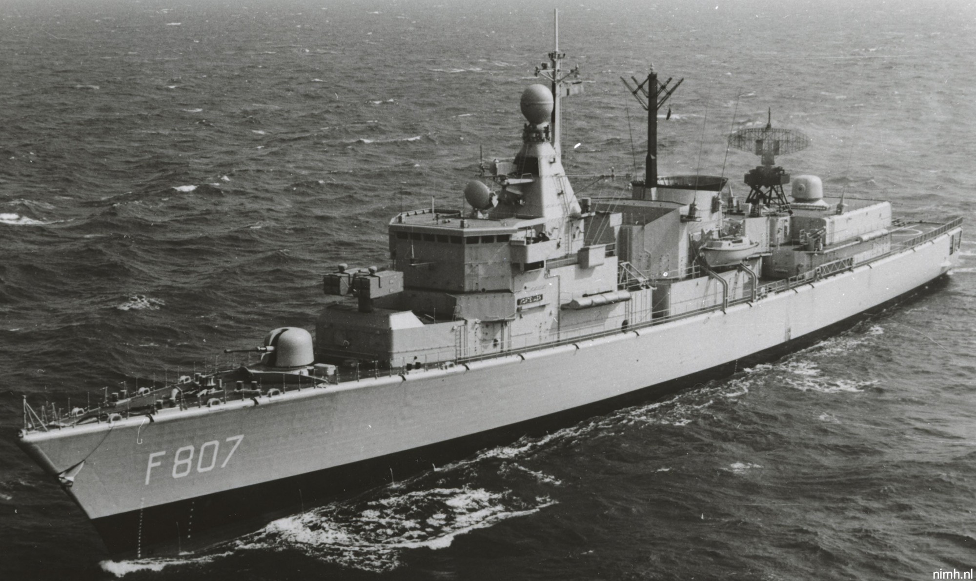 hnlms kortenaer f-807 standard class frigate s-fregat royal netherlands navy koninklijke marine 05