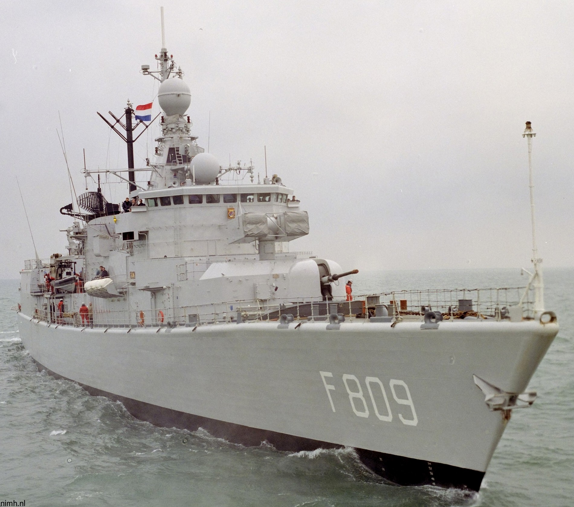 hnlms van kinsbergen f-809 kortenaer standard class frigate s-fregat royal netherlands navy koninklijke marine 14