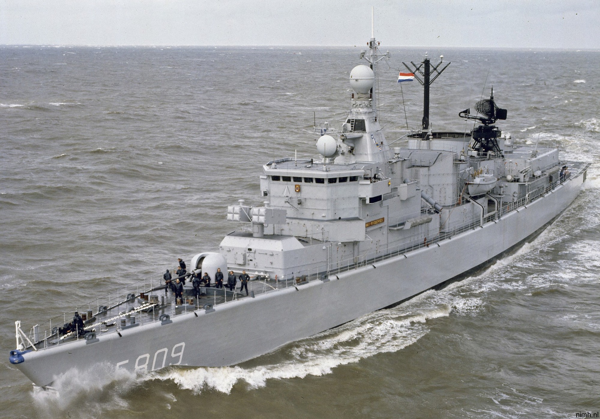 hnlms van kinsbergen f-809 kortenaer standard class frigate s-fregat royal netherlands navy koninklijke marine 19