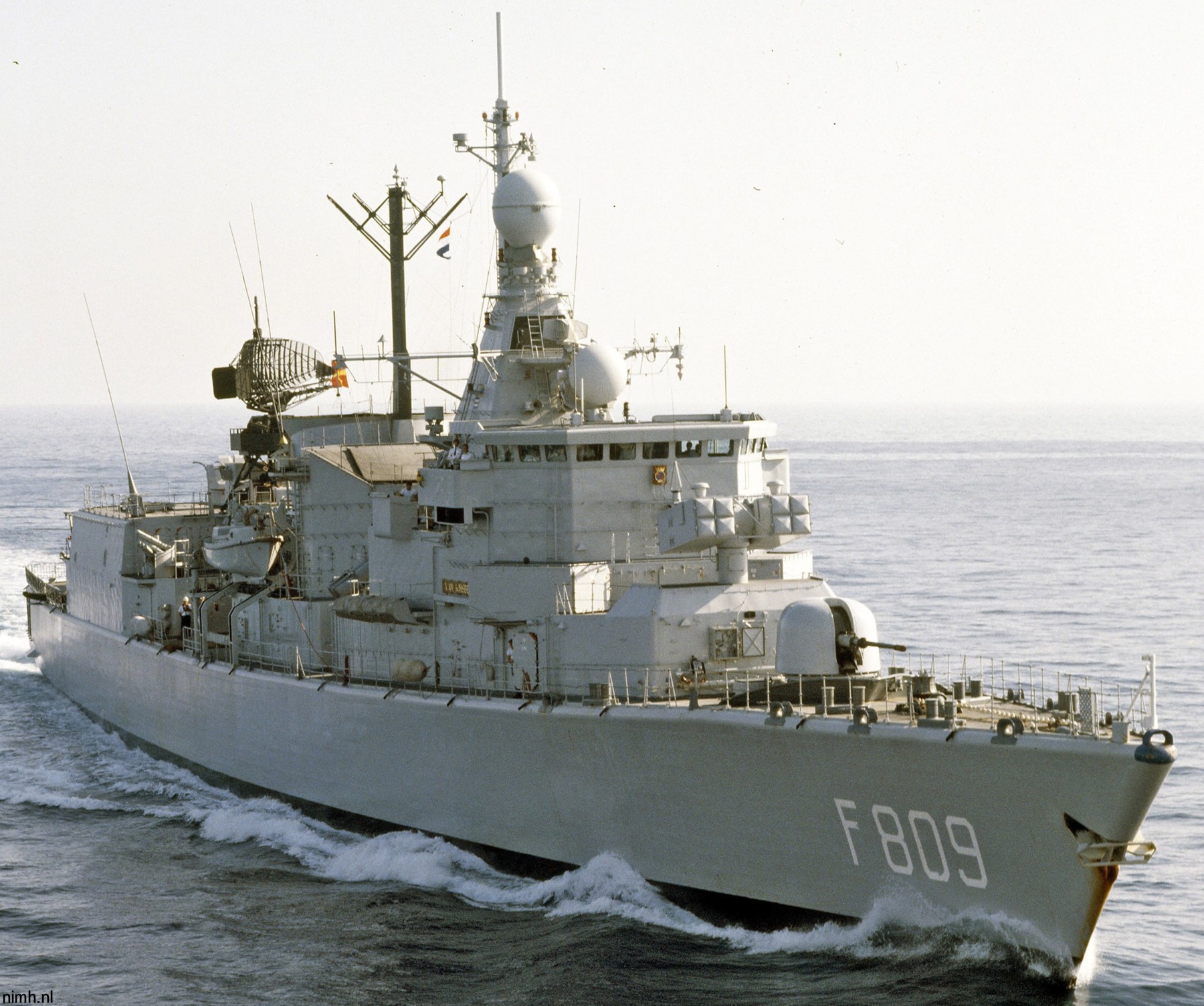 hnlms van kinsbergen f-809 kortenaer standard class frigate s-fregat royal netherlands navy koninklijke marine 20