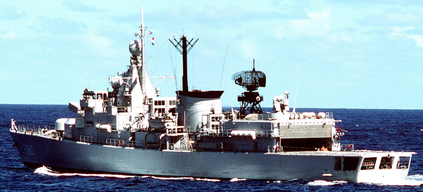 hnlms banckert f-810 kortenaer standard class frigate s-fregat royal netherlands navy koninklijke marine 20