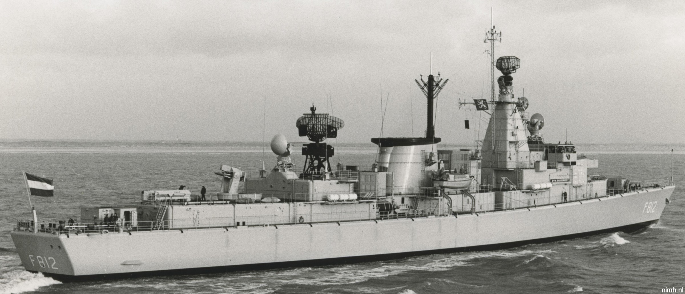 hnlms jacob van heemskerck f-812 class guided missile frigate l-fregat royal netherlands navy koninklijke marine 29