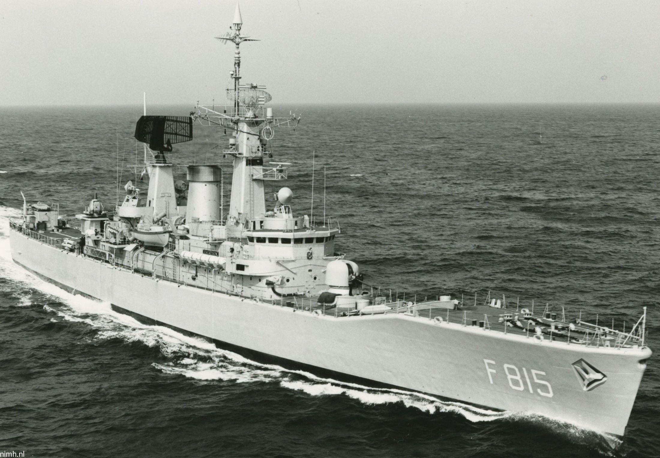 hnlms evertsen f-815 van speijk class frigate royal netherlands navy koninklijke marine 21