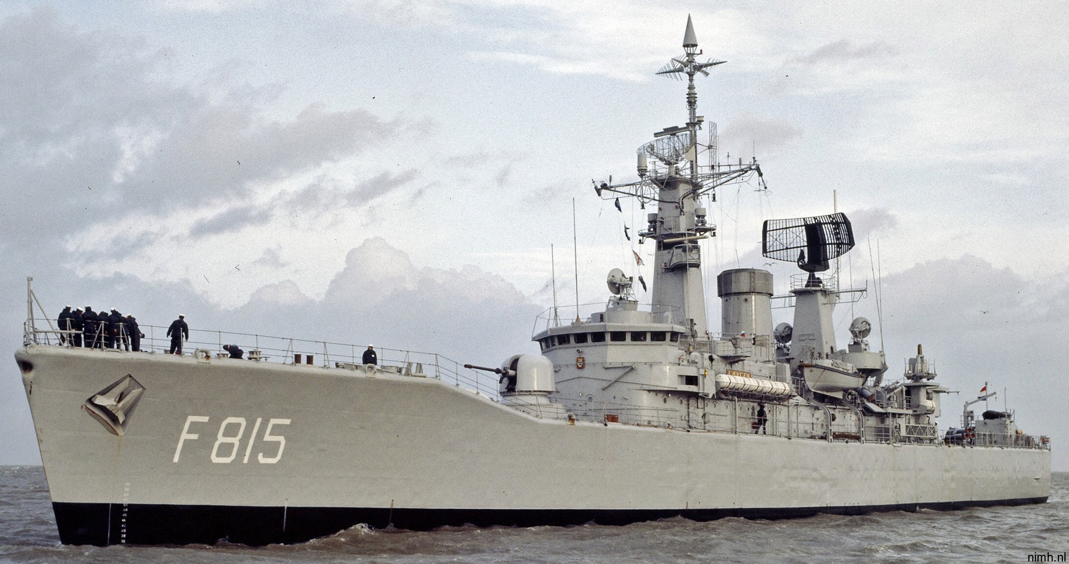 hnlms evertsen f-815 van speijk class frigate royal netherlands navy koninklijke marine schelde 24x