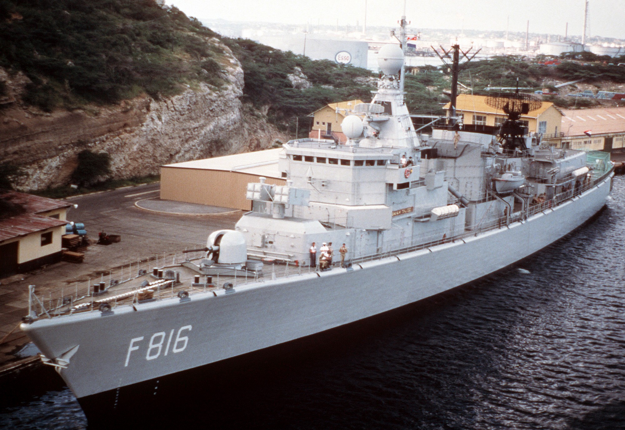 hnlms abraham crijnssen f-816 kortenaer standard class frigate s-fregat royal netherlands navy koninklijke marine nato 25