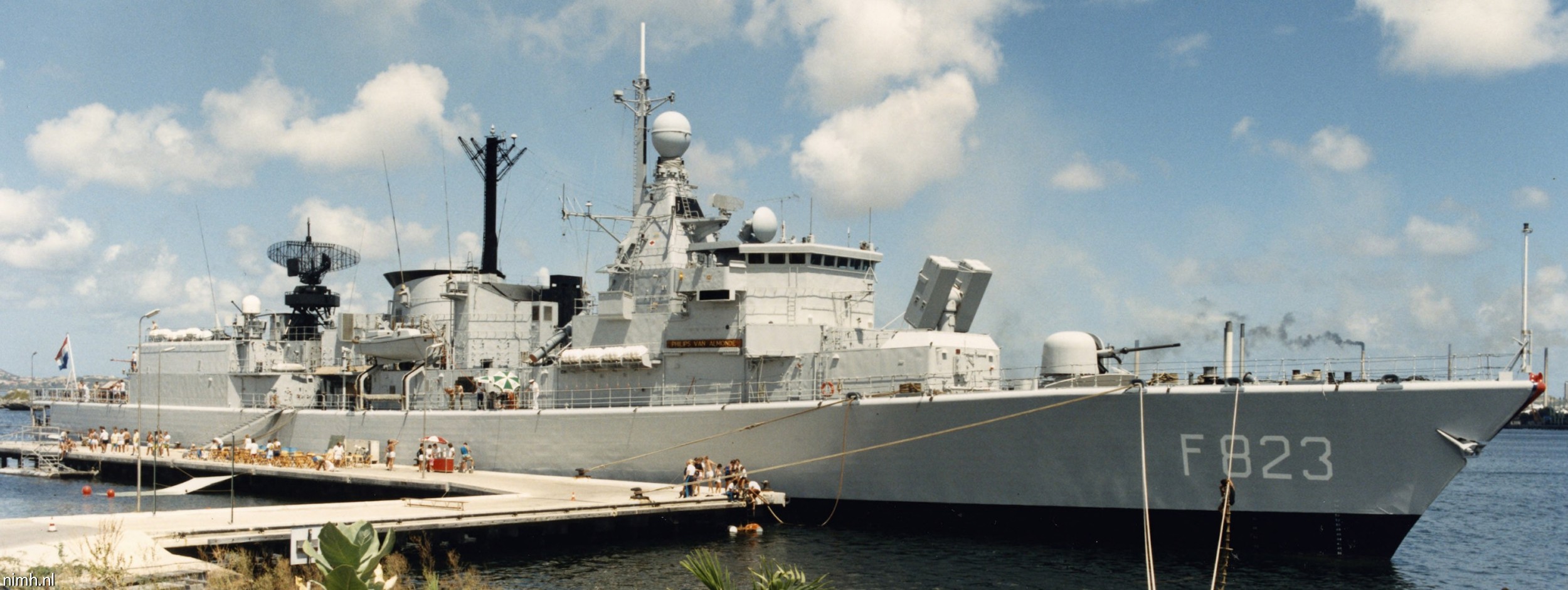 hnlms philips van almonde f-823 kortenaer standard class frigate s-fregat royal netherlands navy koninklijke marine 03