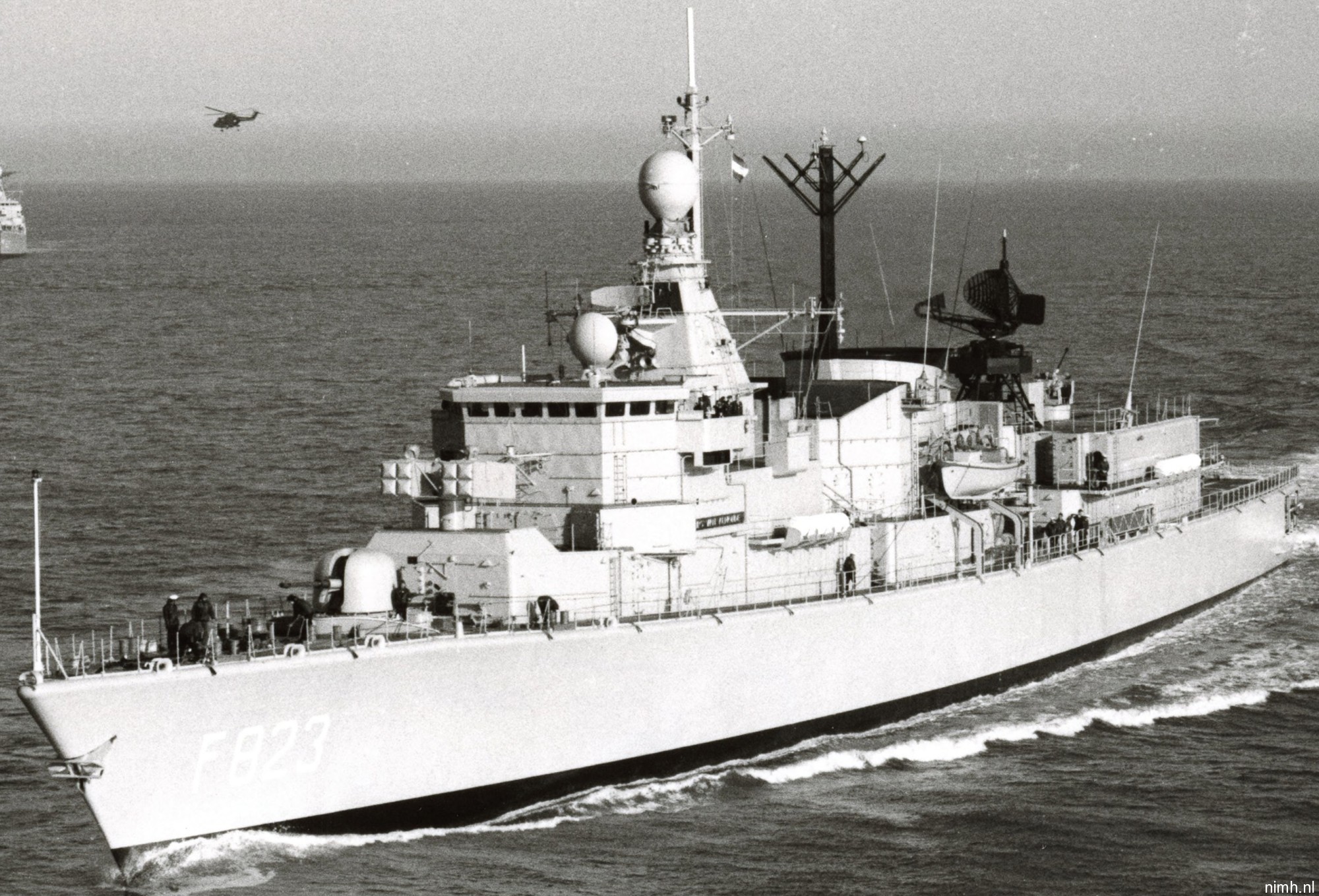 hnlms philips van almonde f-823 kortenaer standard class frigate s-fregat royal netherlands navy koninklijke marine 11