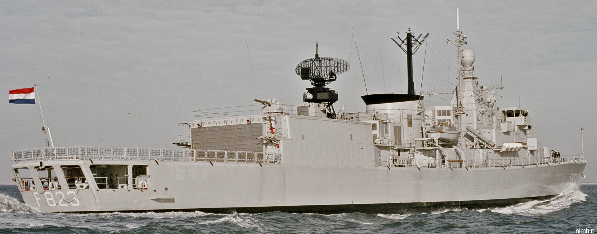 hnlms philips van almonde f-823 kortenaer standard class frigate s-fregat royal netherlands navy koninklijke marine 25