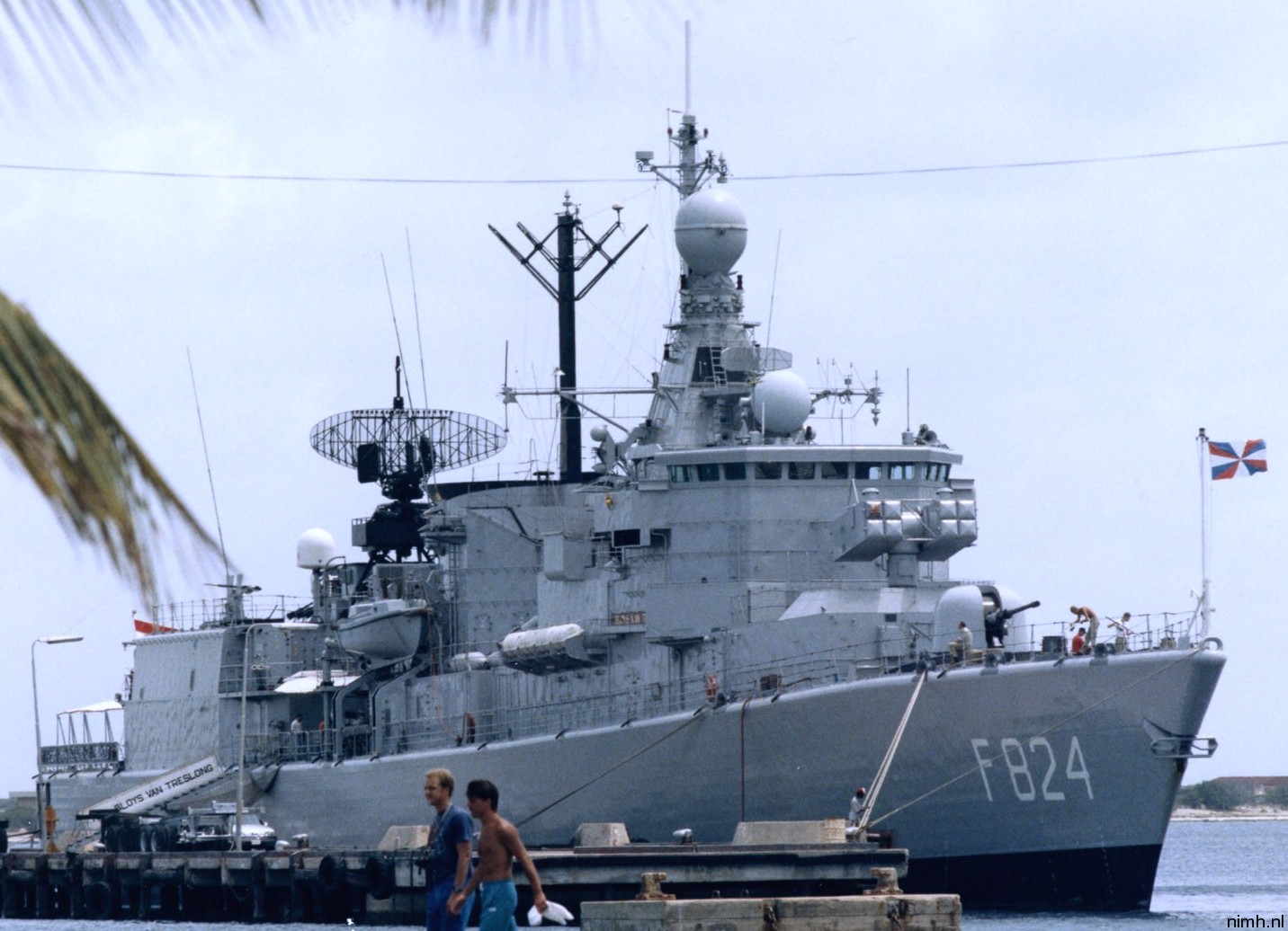 hnlms bloys van treslong f-824 kortenaer standard class frigate s-fregat royal netherlands navy koninklijke marine 06