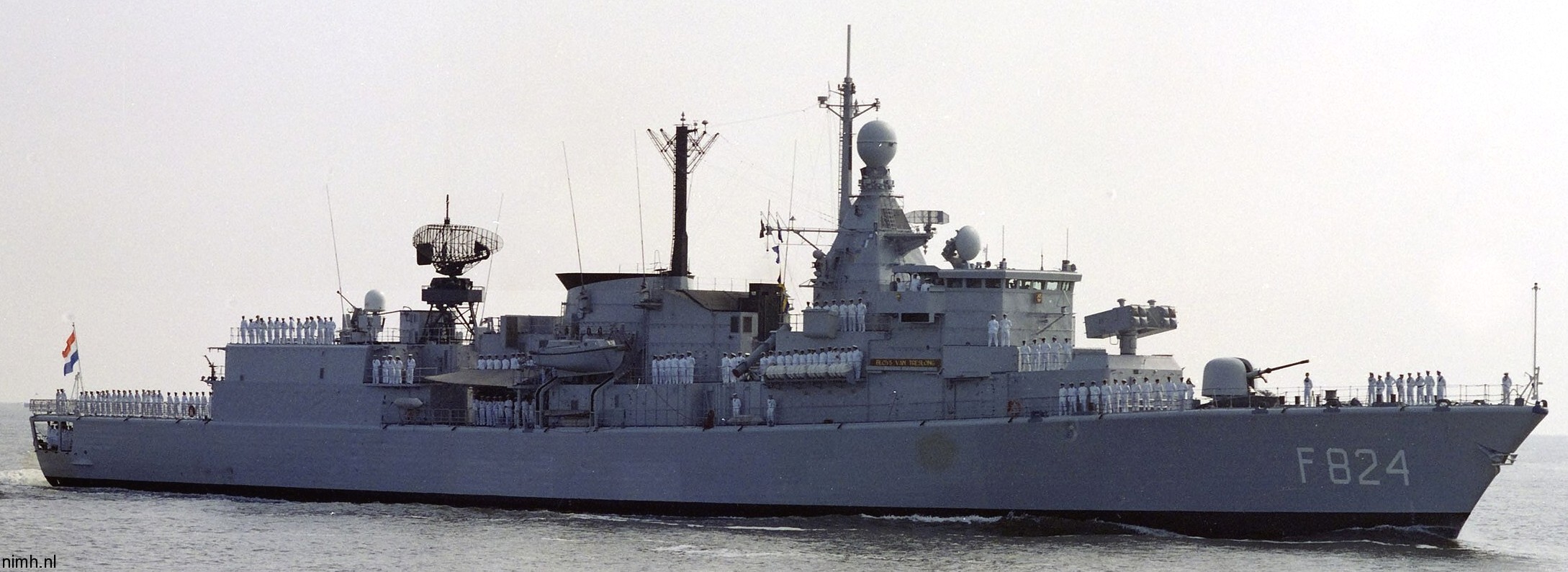 hnlms bloys van treslong f-824 kortenaer standard class frigate s-fregat royal netherlands navy koninklijke marine 17